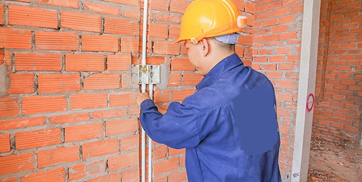 Đi điện âm tường căn hộ