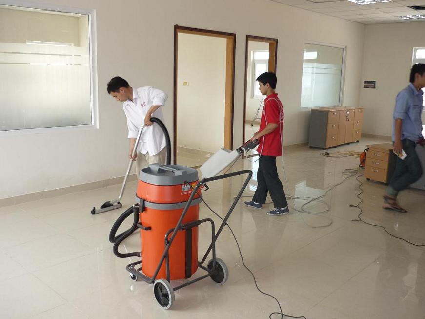 Làm sạch căn hộ
