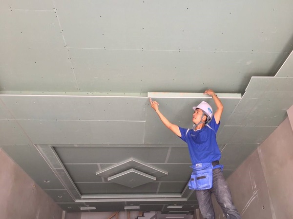 Làm trần thạch cao phòng khách