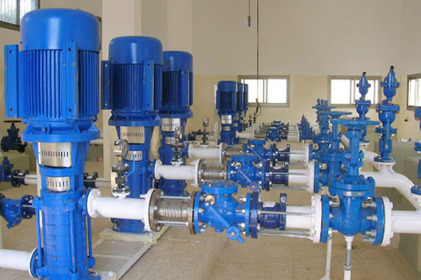 Lắp hệ thống bơm nước