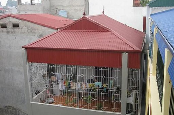 Lắp mái tôn ban công