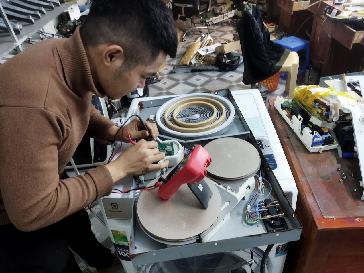 Sửa bếp từ