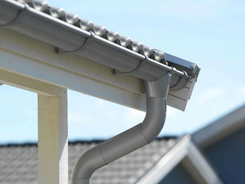 Thay ống thoát nước ban công