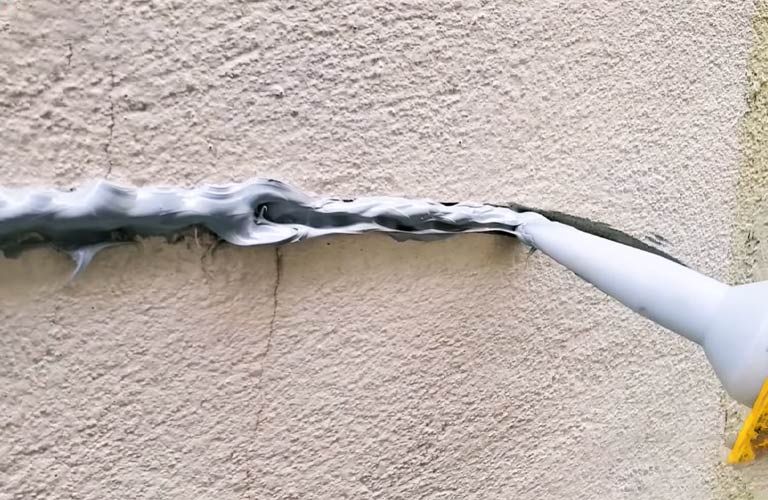 Trám vết nứt
