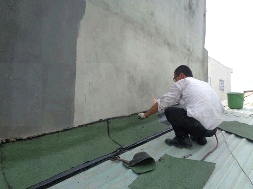 Xử lý thấm tường giáp ranh