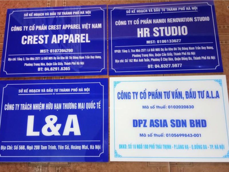 Bảng hiệu mica