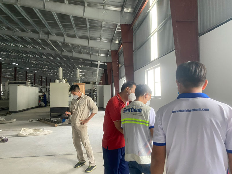 Cung Cấp Nhân Công Lắp Đặt Đèn Theo Ngày | Thotot.com