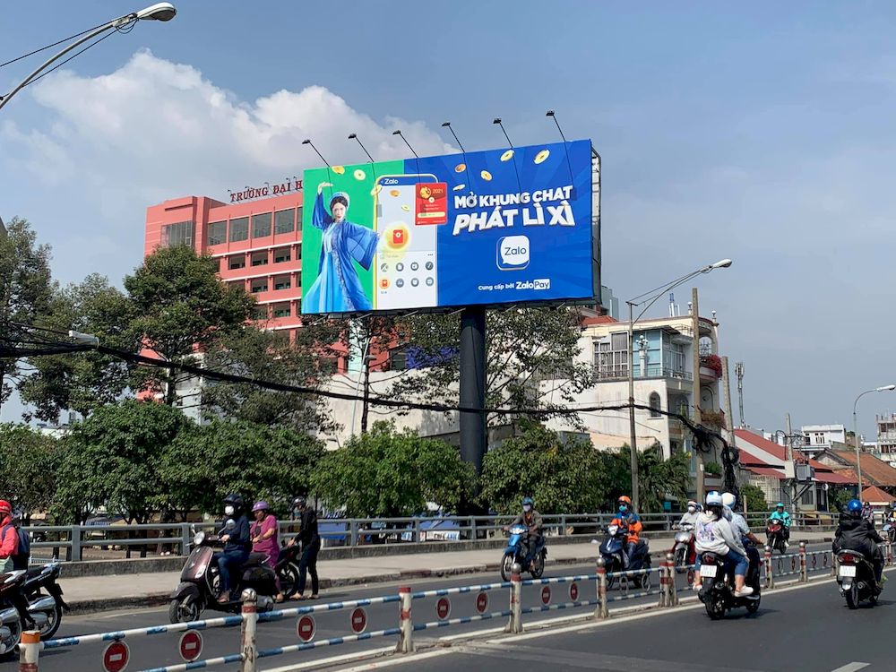 Đánh giá vị trí đặt biển đứng