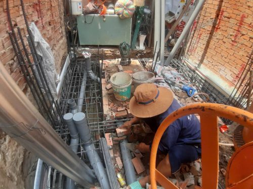 Đi lại toàn bộ hệ thống nước nhà phố