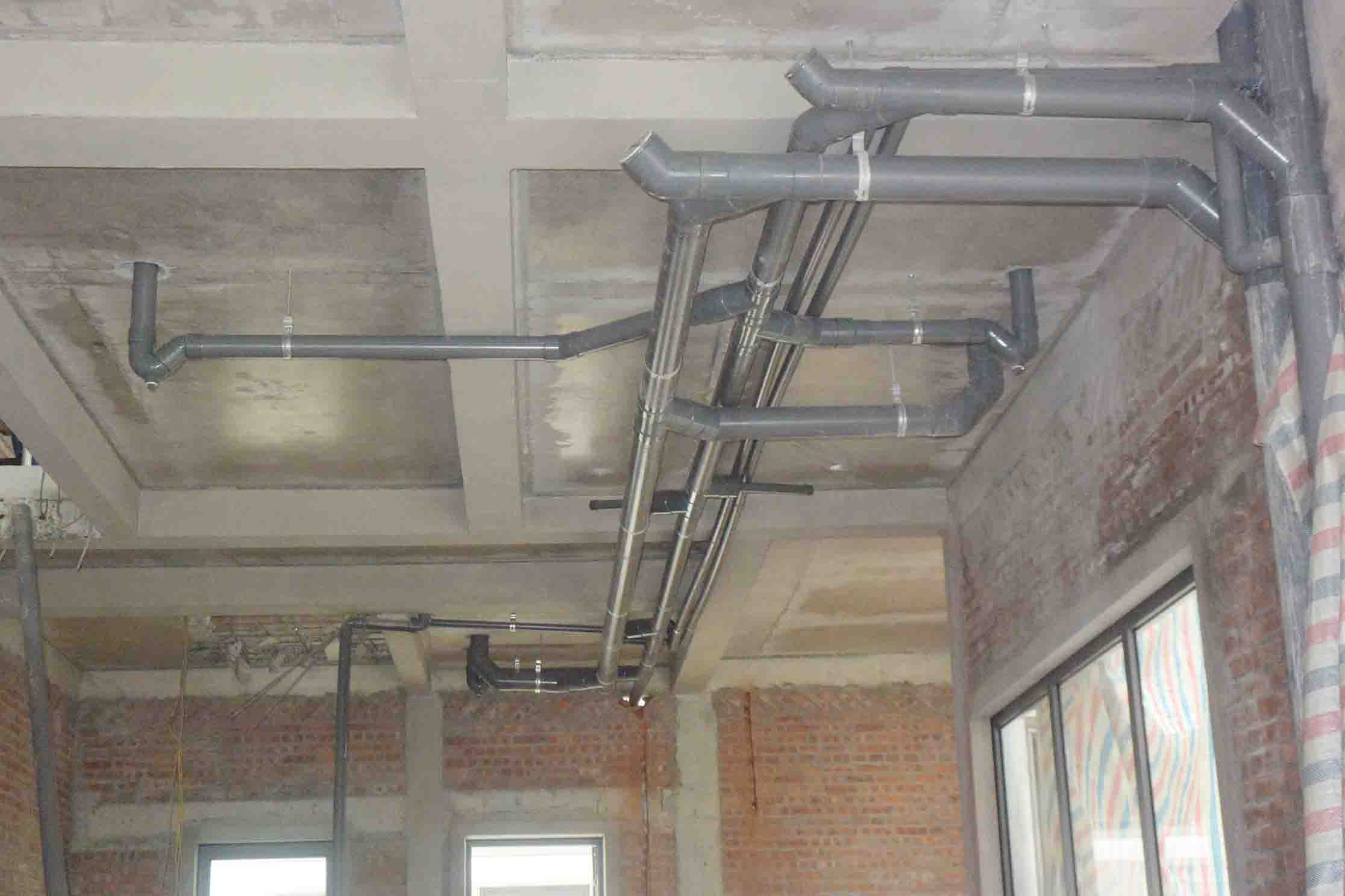 Đi ống nước biệt thự