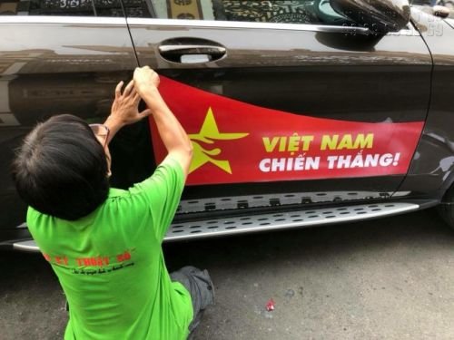 In decal xe