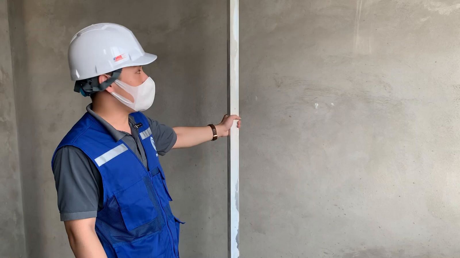 Kiểm tra bề mặt tường