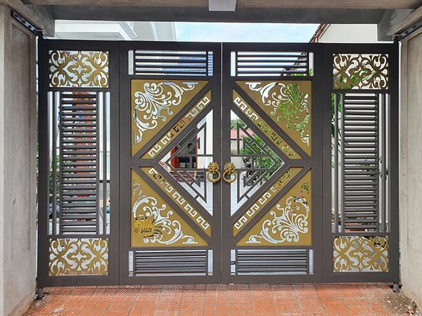 Lắp cửa cổng sắt
