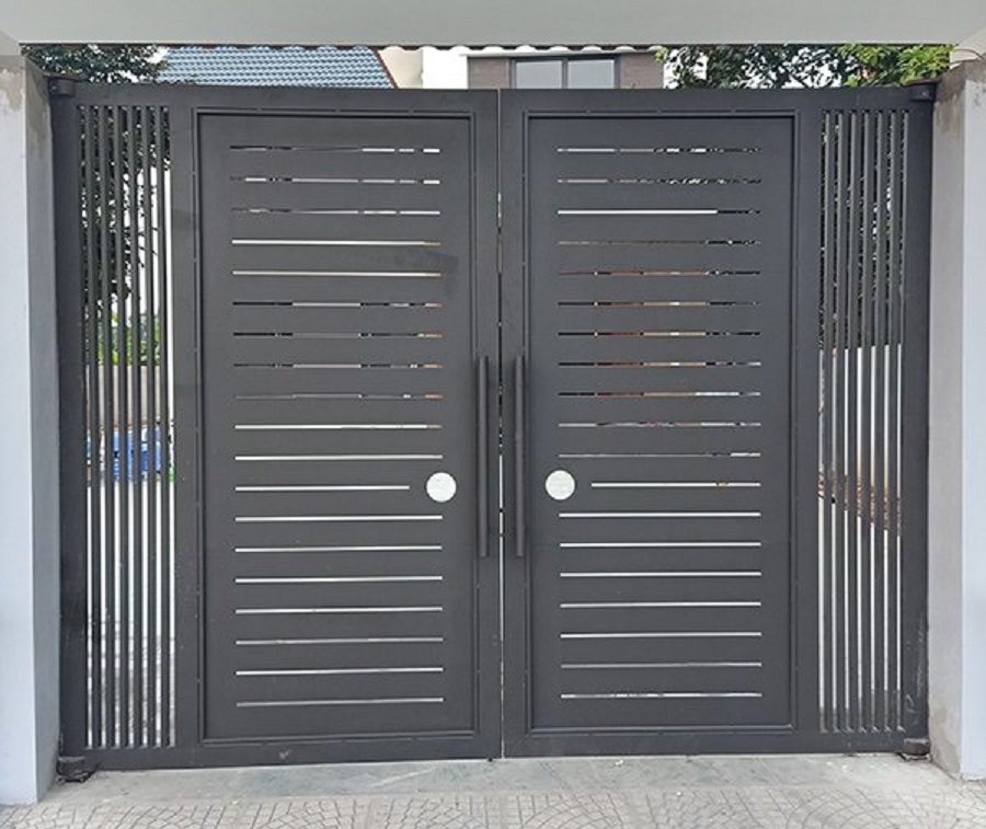 Lắp cửa sắt nhà ở