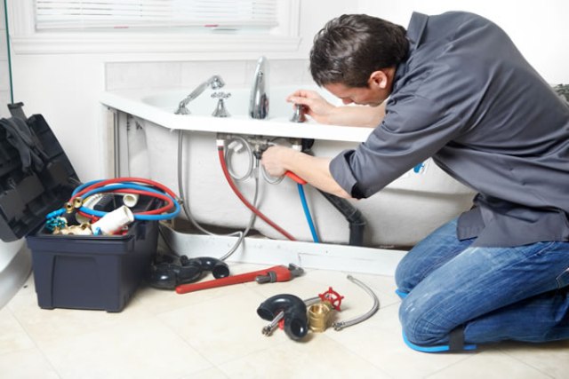 Lắp đặt đường ống nước mới