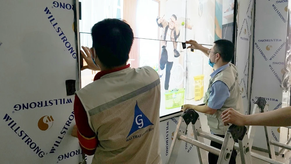 Lắp đặt quảng cáo chuyên nghiệp