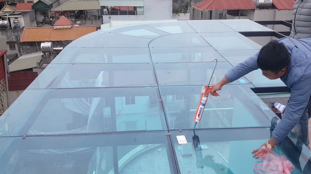 Lắp mái kính cường lực