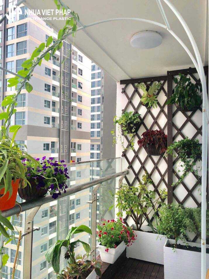 Lắp vòi nước ban công căn hộ