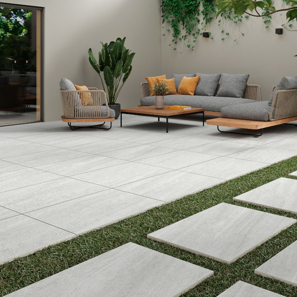 Lát gạch giá rẻ tiết kiệm