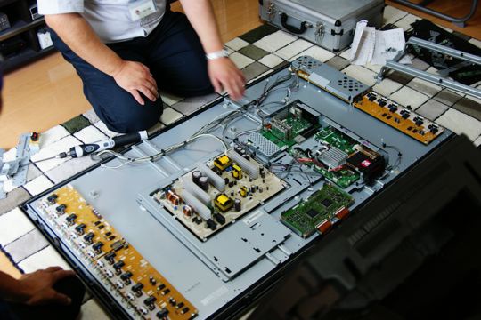 Sửa bo mạch tivi