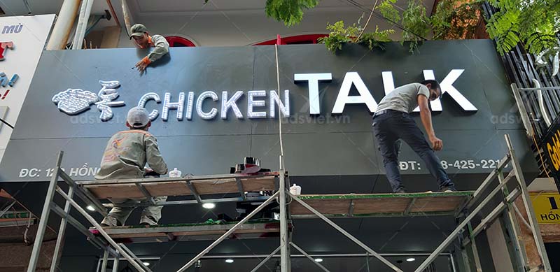 Sửa chữa mặt tiền quảng cáo