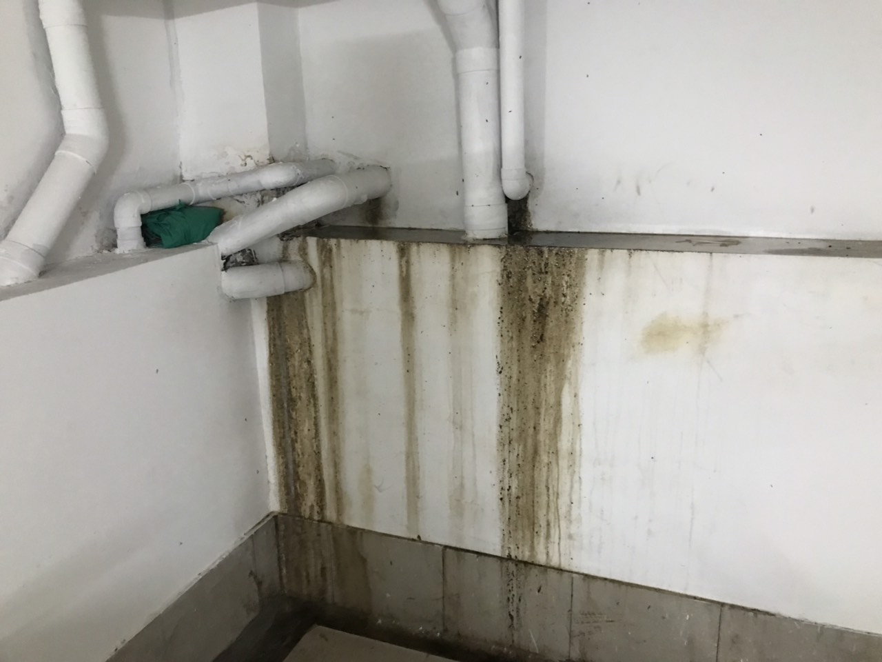 Sửa nước nhà phố cũ