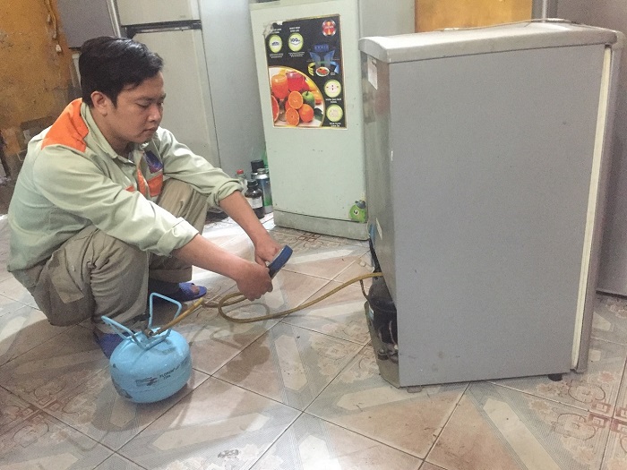 Sửa tủ lạnh theo yêu cầu