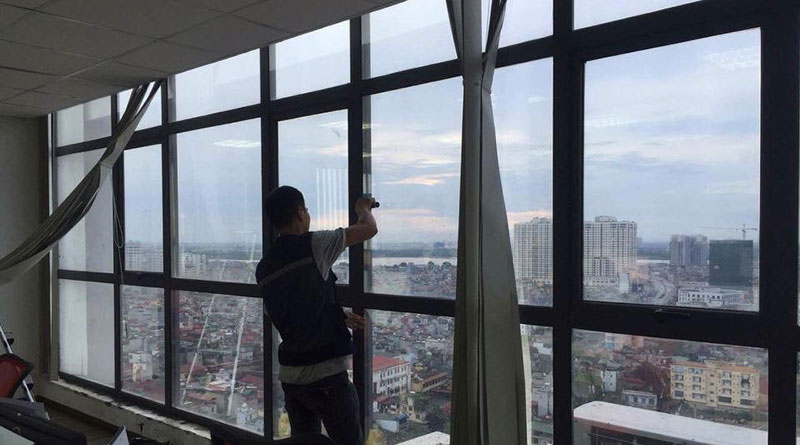 Thay kính cường lực