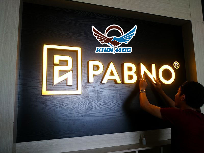 Thay logo mới
