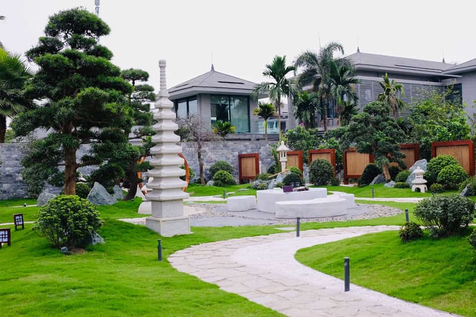 Trồng cây bóng mát biệt thự